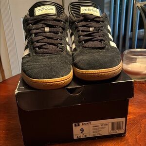 Adidas Black and White Sneakers Versatile Design Busenitz